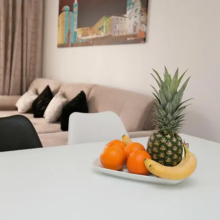 Stella Apartment *